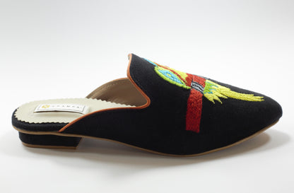 Multicolored Tota Sliders