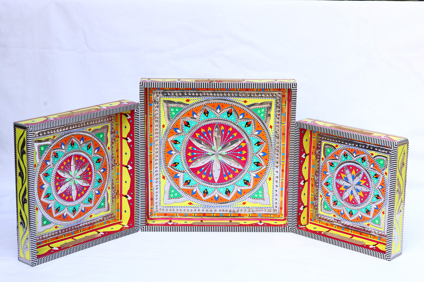 Set of 3 Chamakpatti trays perfect for all occasions