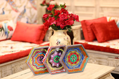 Set of 3 🌟 chamakpati handmade multicoloured trays perfect for your chai party.