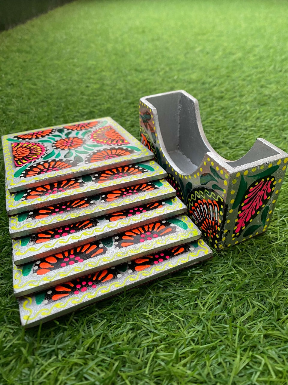 Handpainted wooden tea coaster set 