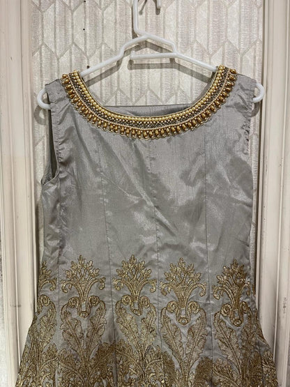 2 Piece Silver Sleeveless Formal Dress Frock Style