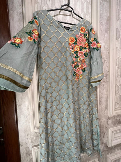 Unaiza Mir Shirt