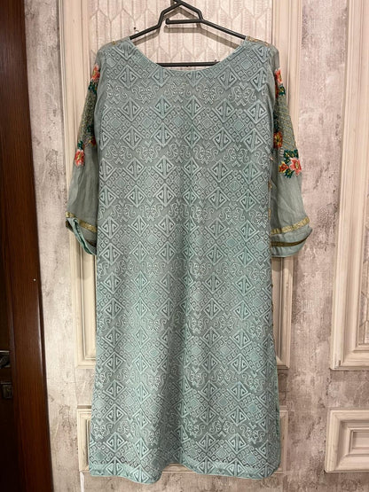 Unaiza Mir Shirt